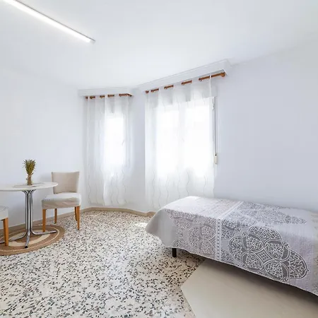Moya Guest house Roquetas de Mar